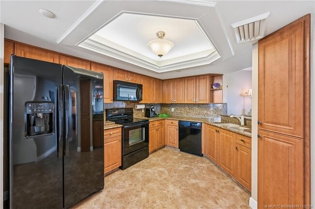 Building Photo - 8880 S Ocean Dr