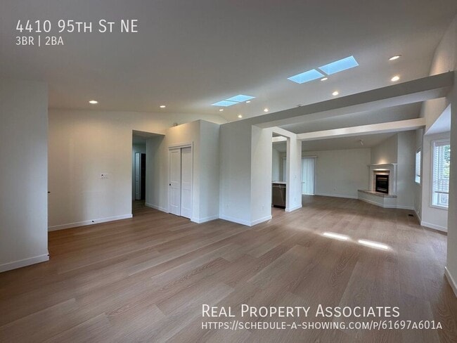 Building Photo - 4410 95th St NE