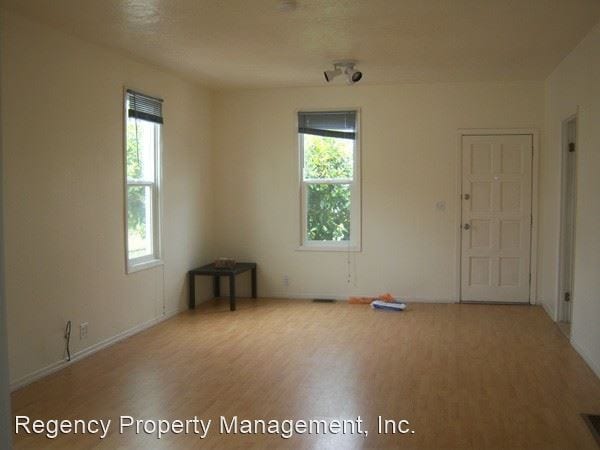 Foto del edificio - 3 br, 1 bath House - 8322 SE Alder