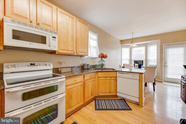 Foto del edificio - 43313 Burke Dale St