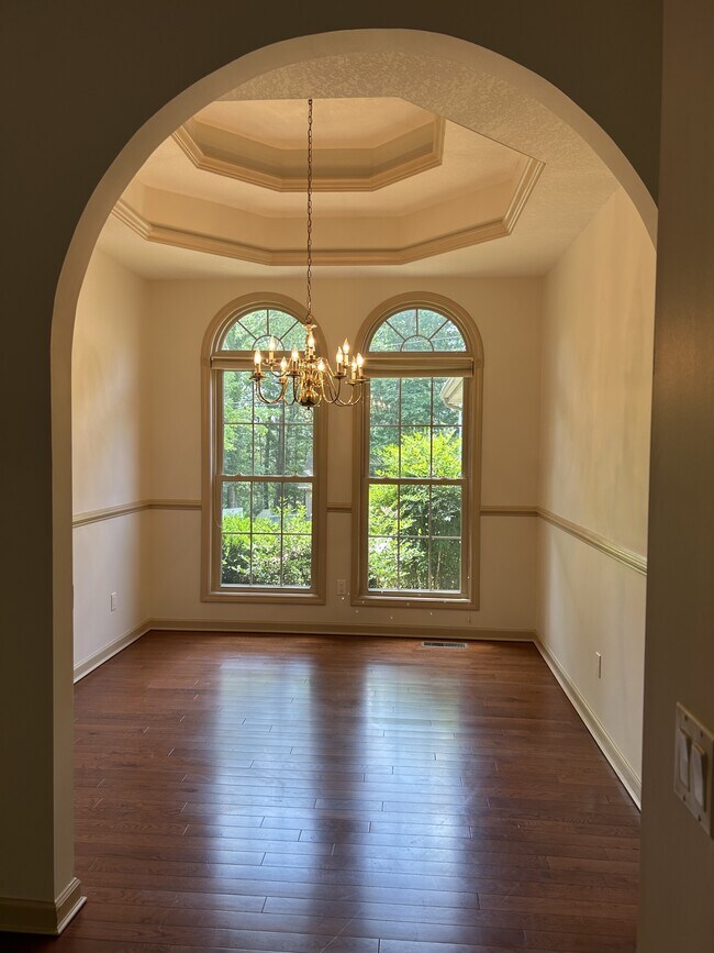 Foto del edificio - 129 Ivy Ln