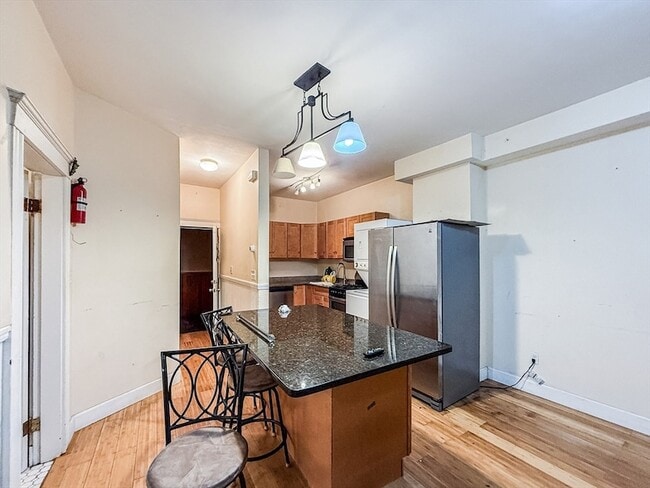 Photo - 120 Gladstone St Apartment