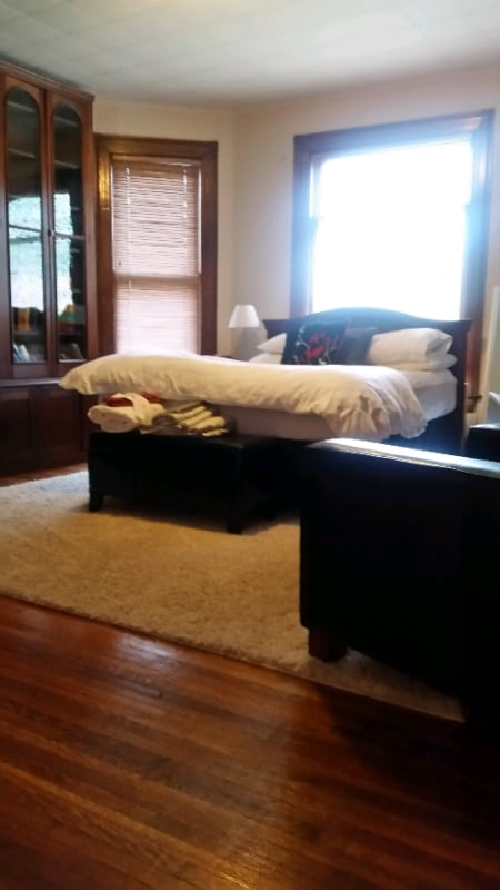 Foto principal - 288 E 1st St