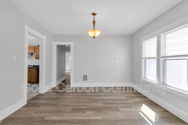 Foto del edificio - 2273 Delaware Ave