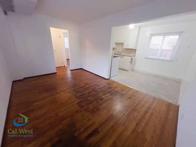Building Photo - $1995 - 1BD/1BA Quaint and Well Maintained Apartment in Downtown San Jose Near PwC and Oracle