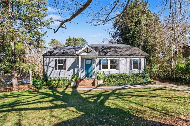 Photo - 1360 Smith St SE House