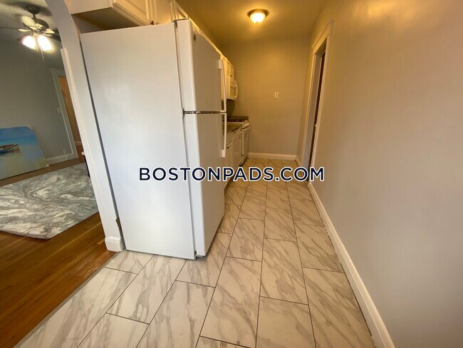 Foto del edificio - 15 Ives St