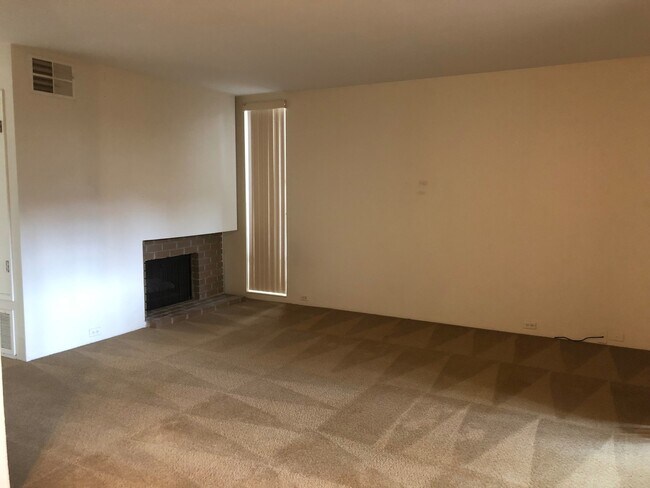 Foto del edificio - First floor condo!