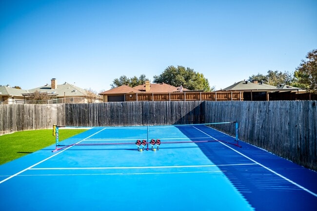 Photo - 3706 Bishop Hill Dr House