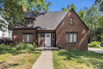 Building Photo - 608 W Washington St