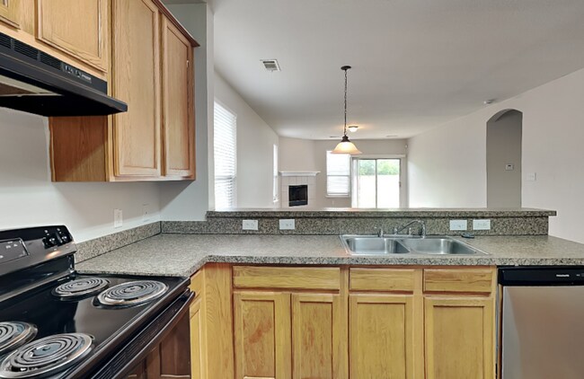 Building Photo - 12509 Patnoe Dr