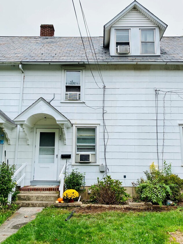 28 S 8th St, Perkasie, PA 18944 Townhome Rentals in Perkasie PA