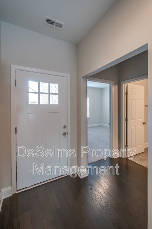 Foto del edificio - 1529 Holton Rd
