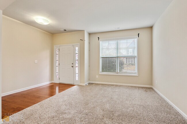 Building Photo - 2585 Kolb Manor Cir SW
