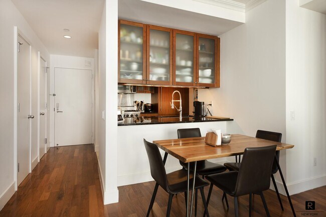 Foto del edificio - 250 E 53rd St