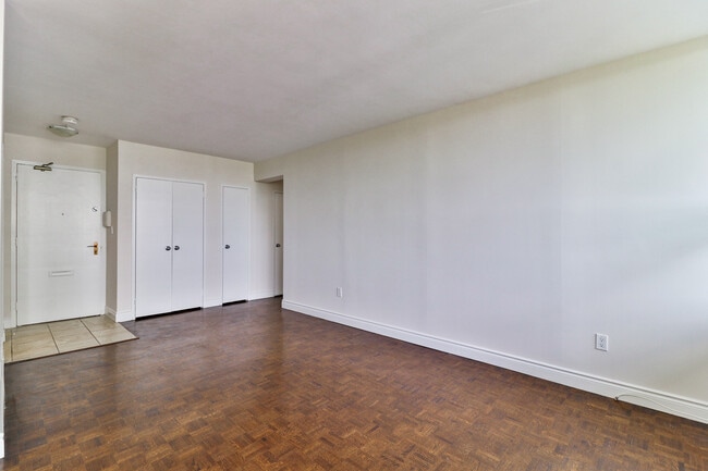 Photo du bâtiment - 1 Bedroom Unit - 50 Cambridge