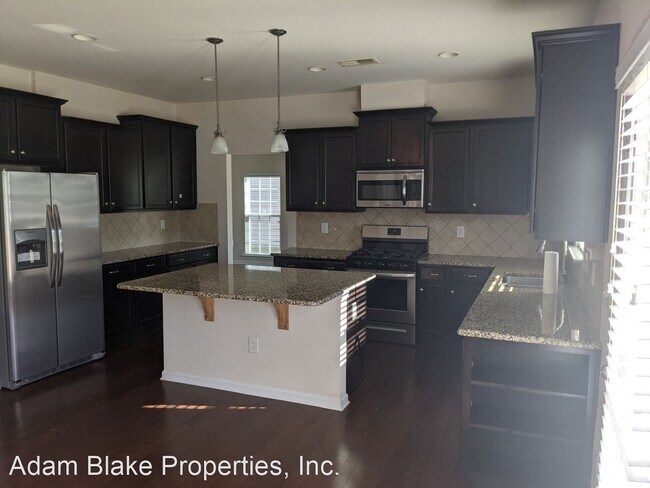Foto del edificio - 6 br, 4 bath House - 4857 Pepper Drive