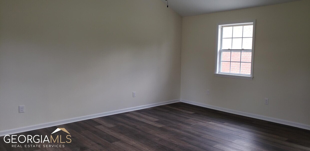 Building Photo - 120 Shelia Dr