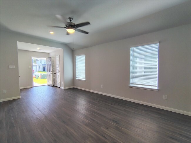 Building Photo - 13261 Musky Dr
