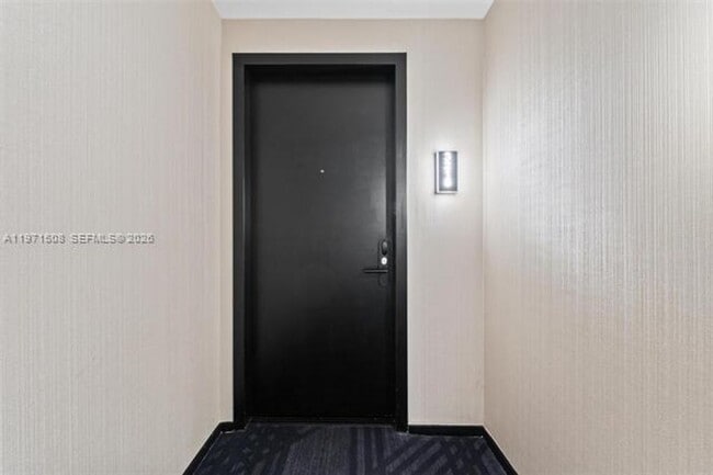 Foto del edificio - 398 NE 5th St