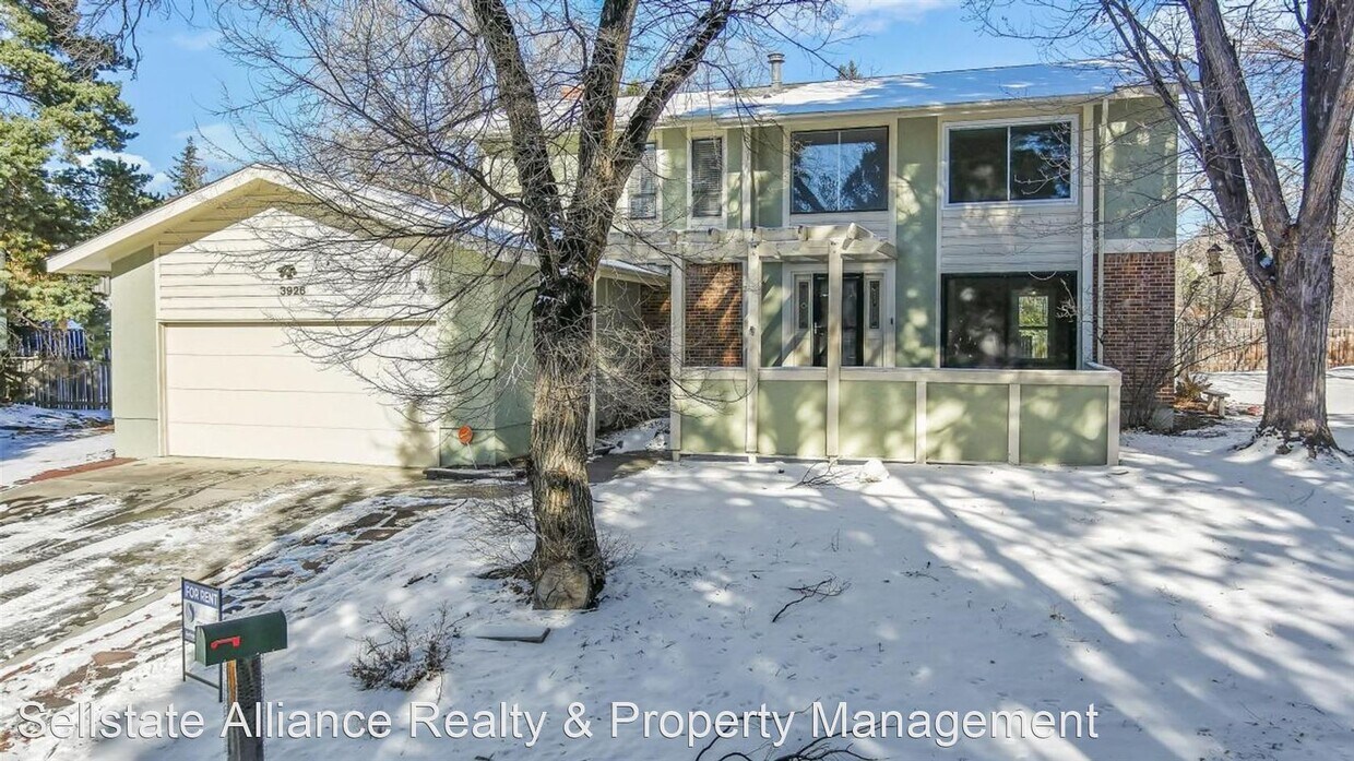 Primary Photo - 4 br, 3.5 bath House - 3926 Leisure Lane