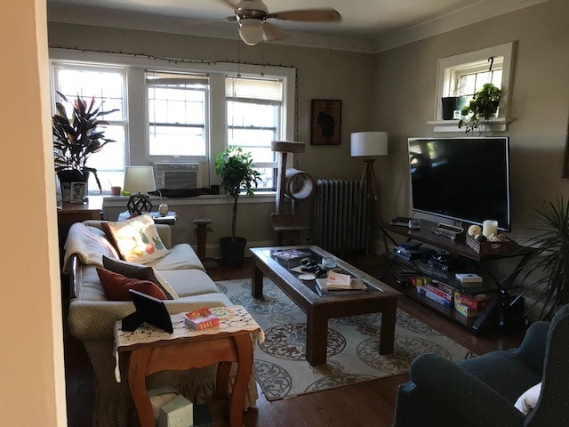 Primary Photo - 1800 E Kenmore Pl