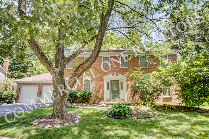 Foto principal - 5 Bedroom Home near Hilliard