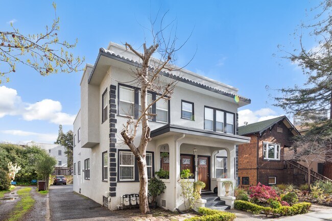 Building Photo - 93 Glen Ave