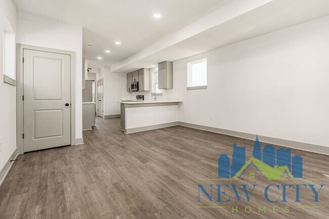 Building Photo - Newly Built Home