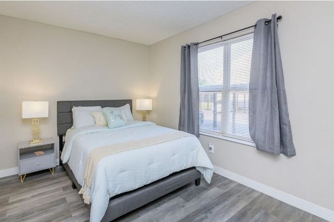 Interior Photo - Aspen Place