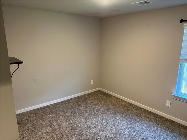 Foto del edificio - 12711 Sydenham Hl Ln