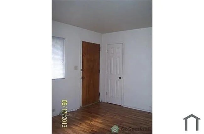 Building Photo - 2 bedroom 1 bath available soon Rum Village