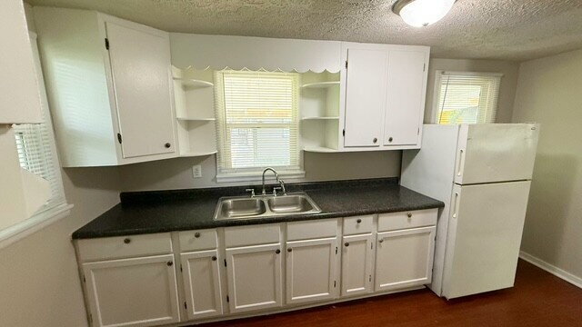 Building Photo - EAST SIDE 3 BEDROOM RANCH WITH CARPORT AVAILABLE NOW!