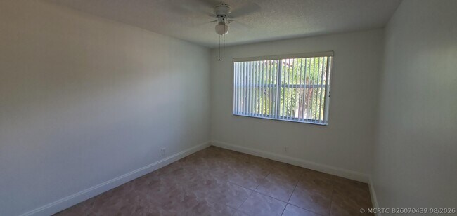 Foto del edificio - 8721 Wiles Rd
