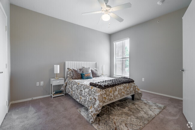 2BR, 2BA - 925SF - Bedroom - Lewisville Green