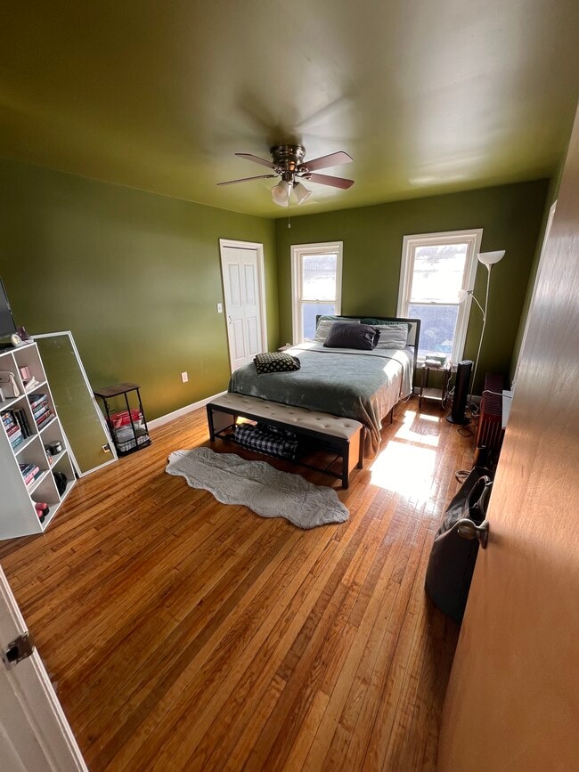 Building Photo - 151 Division St