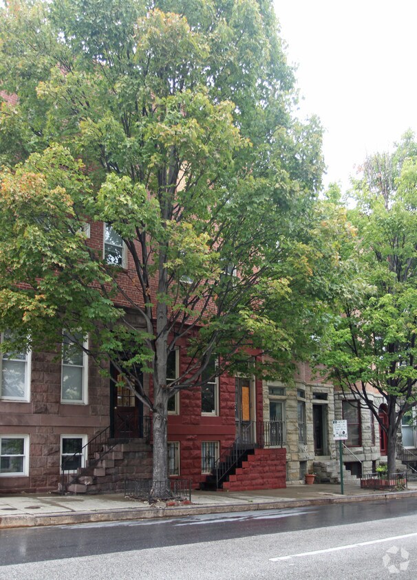 Building Photo - 214 E Biddle St