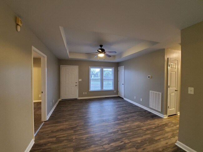Foto del edificio - 815 Princeton Cir