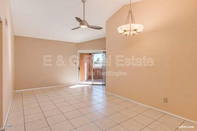 Building Photo - 1402 S Jentilly Ln