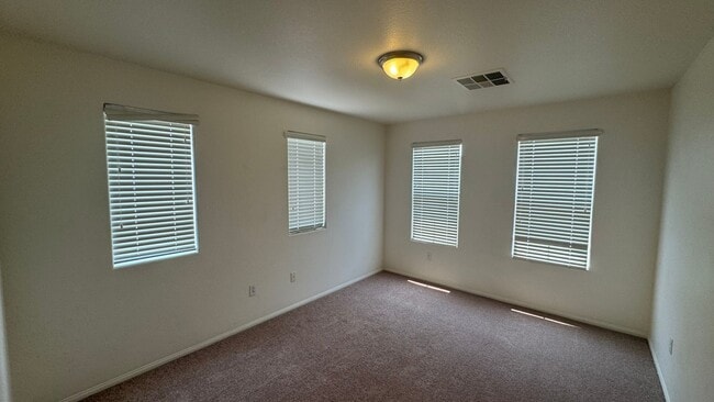 Building Photo - Welcome Home 3 or 4 BDRM SW Las Vegas
