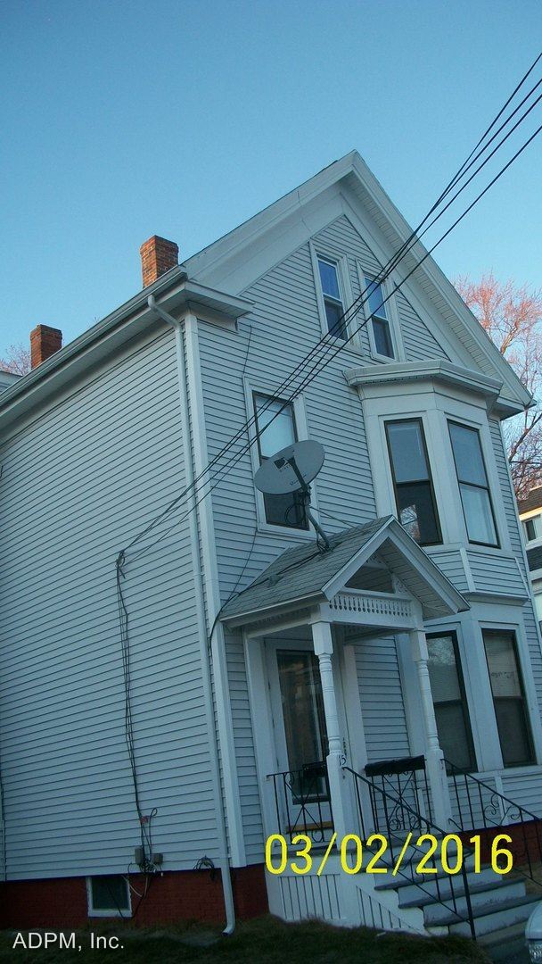 Building Photo - 15 10th Ave