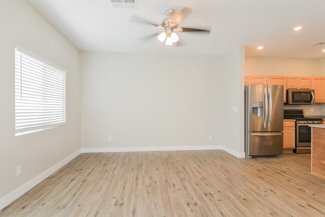 Building Photo - 1529 Roping Reed Ct