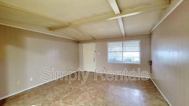 Foto del edificio - 400 Bill Bradford Rd