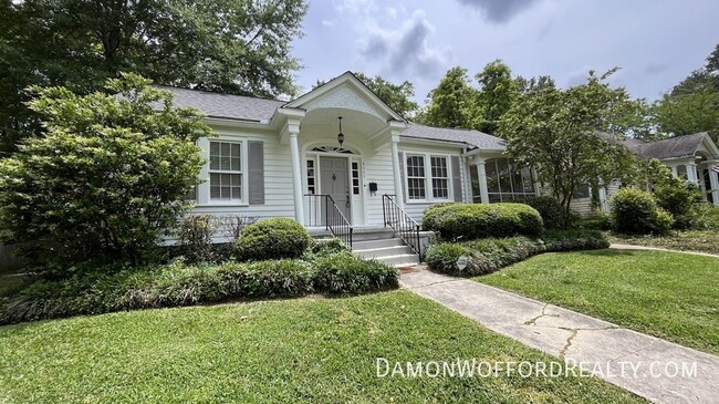 Foto del edificio - 4060 Pine Hill Dr