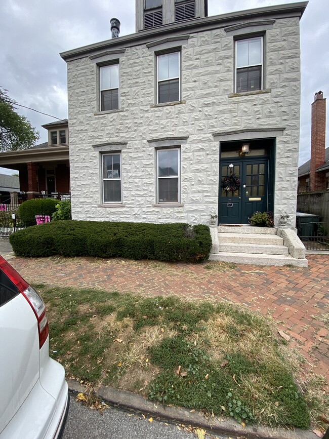 front of building - 560 S 3rd St