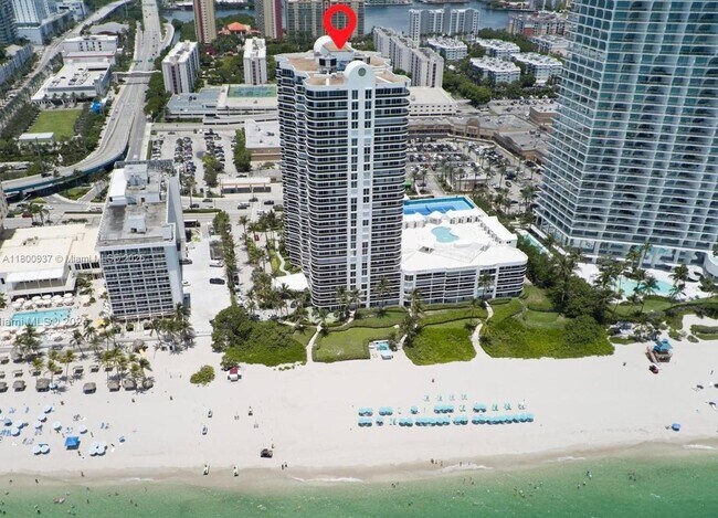 Foto del edificio - 16711 Collins Ave