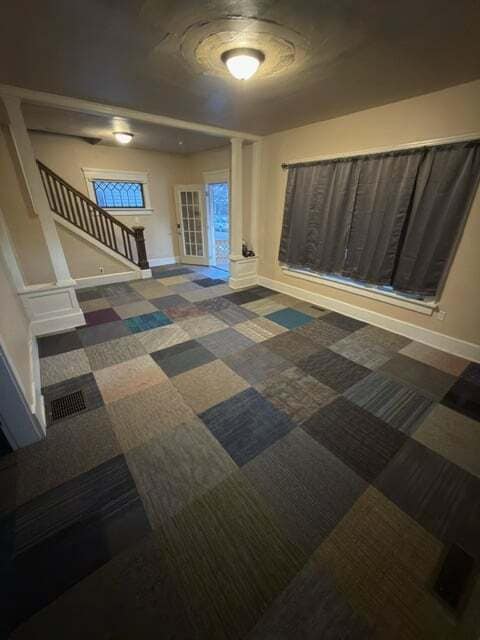 Building Photo - 227 E 2nd St