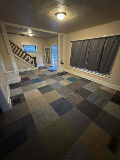 Foto del edificio - 227 E 2nd St