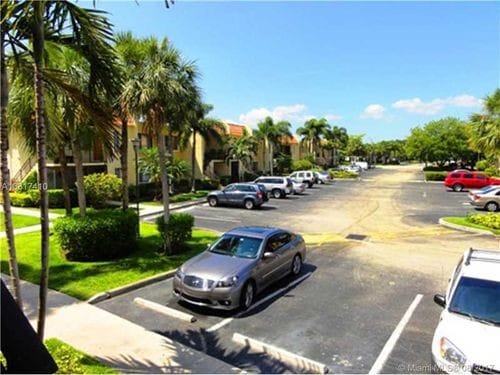 Building Photo - 436 Lakeview Dr