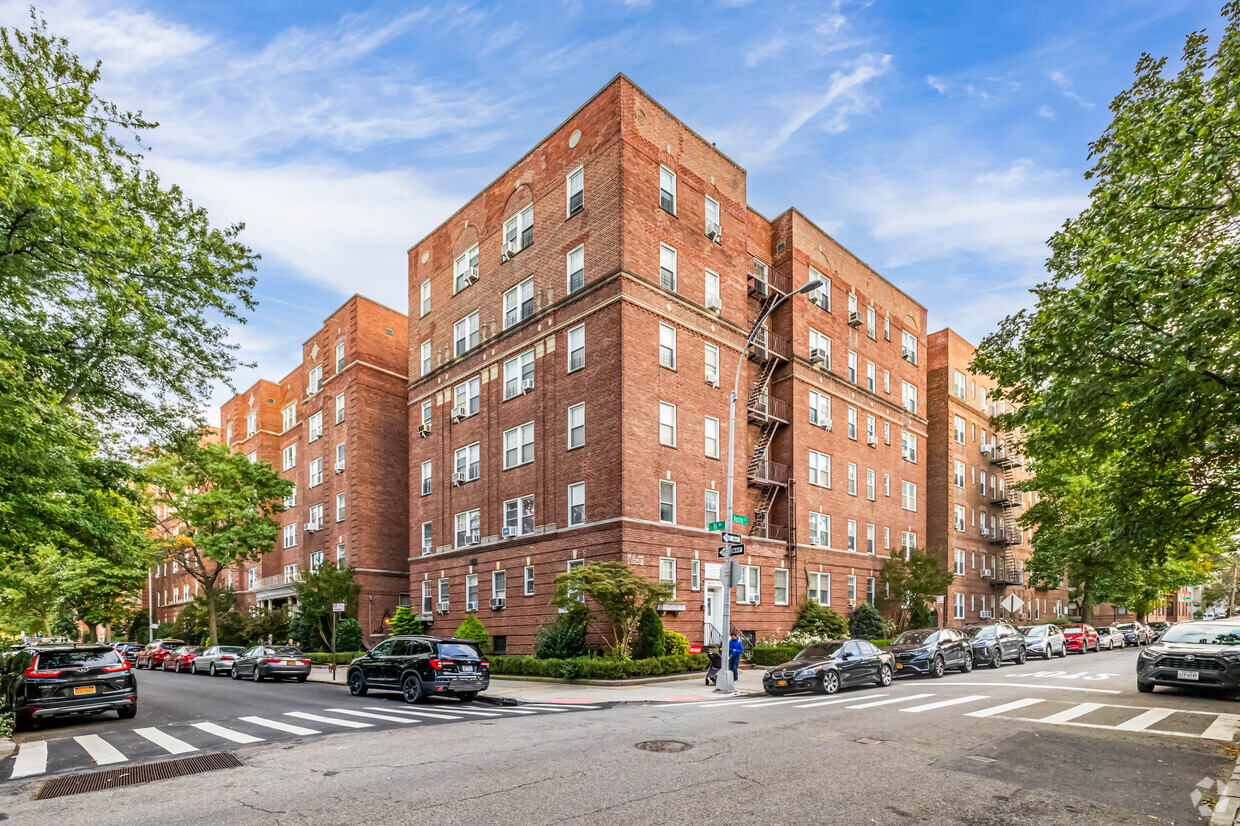 Longfellow Hall Condominiums - Longfellow Hall Condo